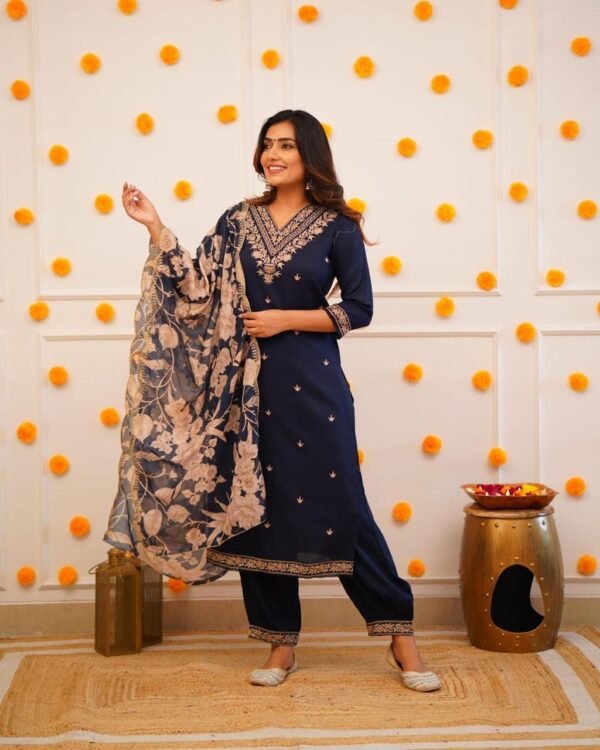 Blue Threadwork Kurta Set